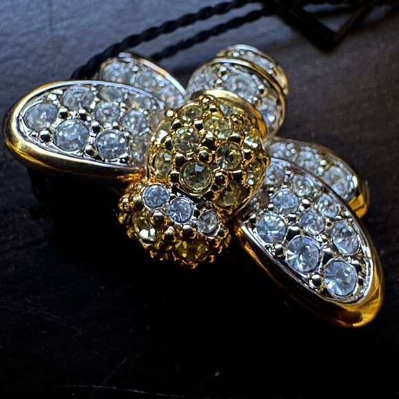 NIB  Bee Brooch by Swarovski vintage original w/ tags & Saks Fifth Avenue box - Picture 2 of 5